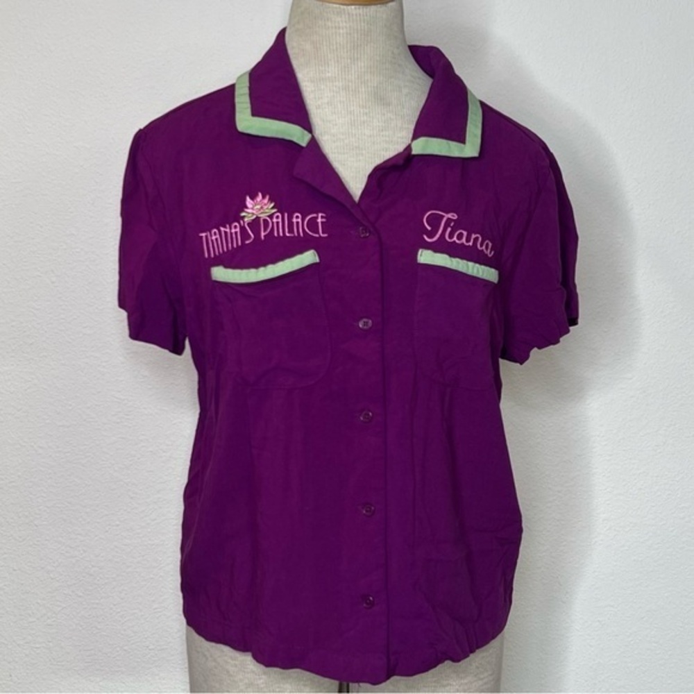 Her Universe Tiana’s Palace Button Up Top